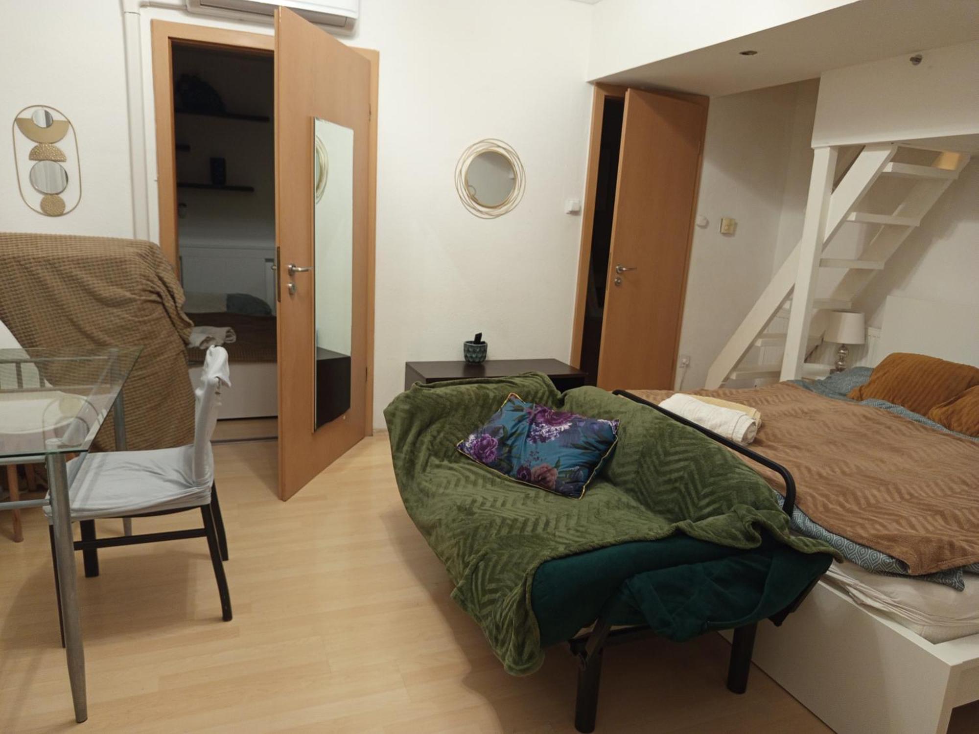 Trendy 2 Room Flat, Next To Corvin Mall Free Huge Garage! Ac,Dishwasher,Washmachine, Smart Tv Budapesta Exterior foto